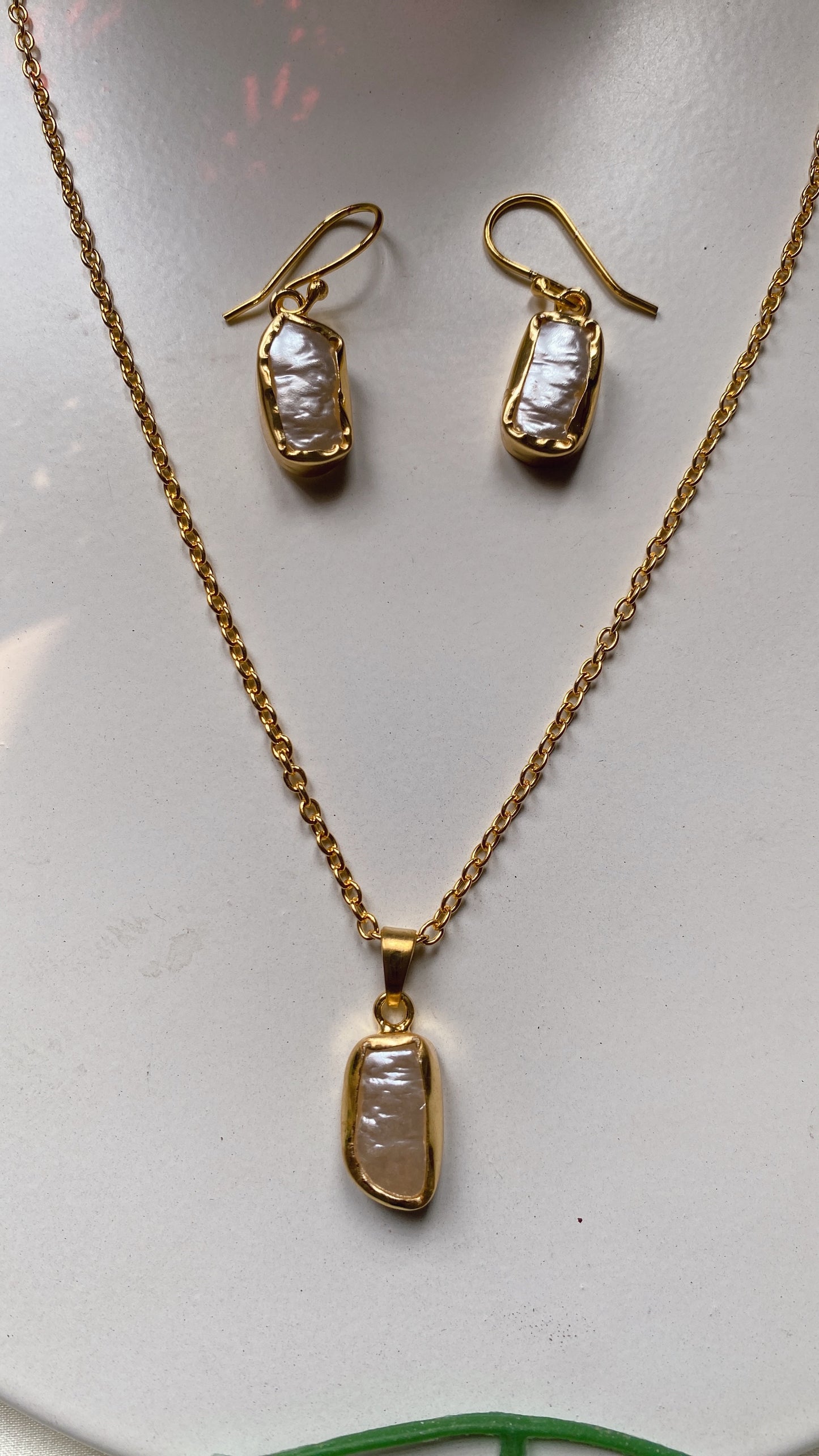Anika Baroque Pearl Set