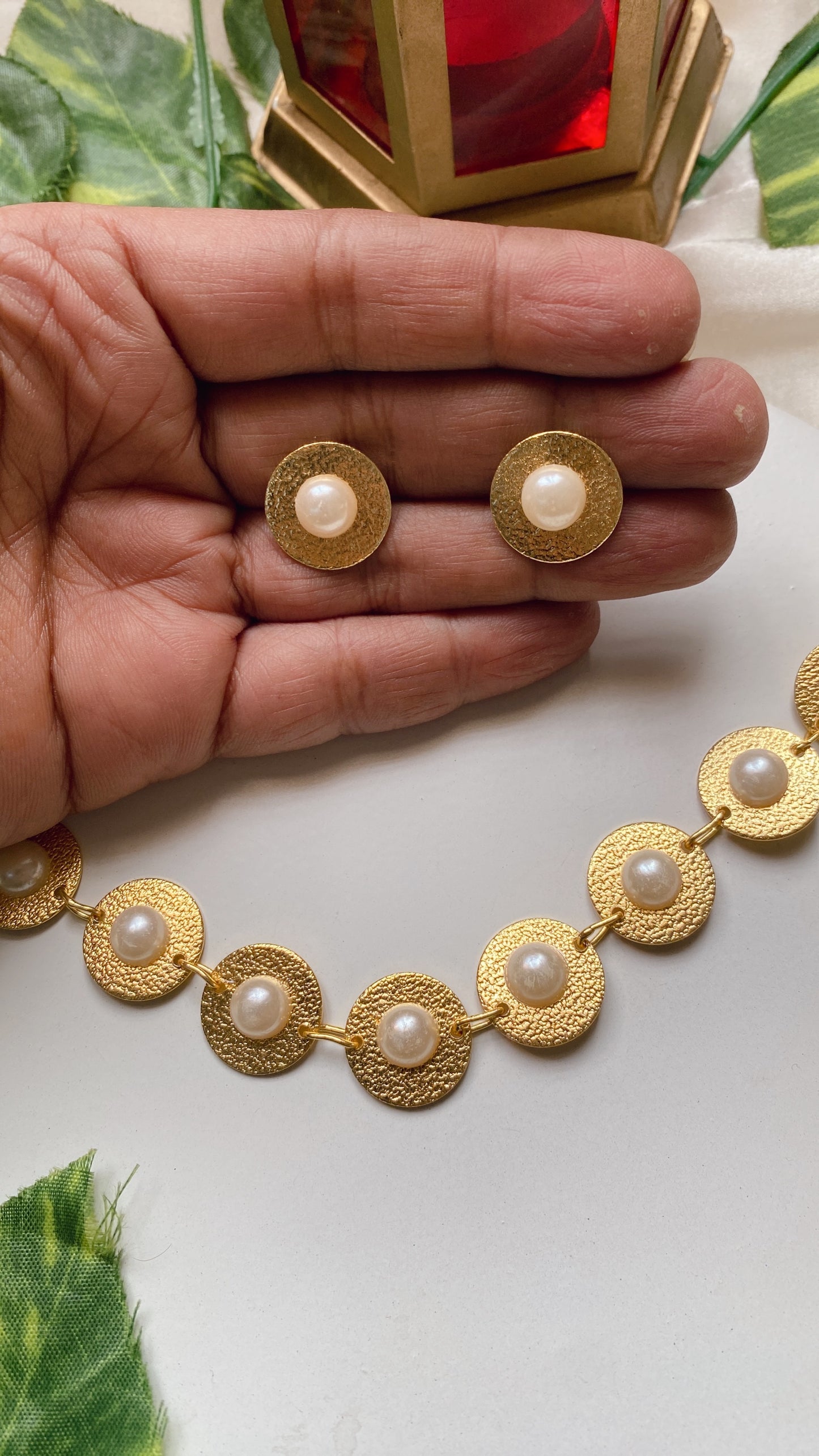Paawni Pearl Choker