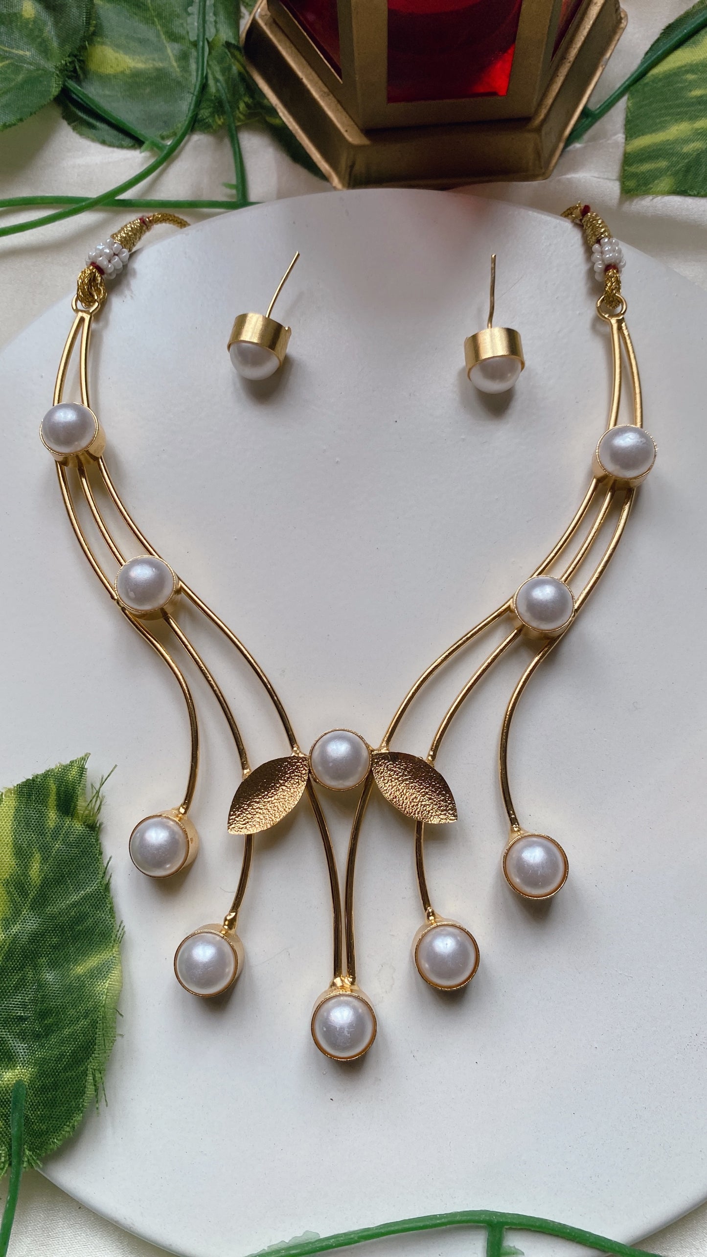 Kiaana Pearl Necklace
