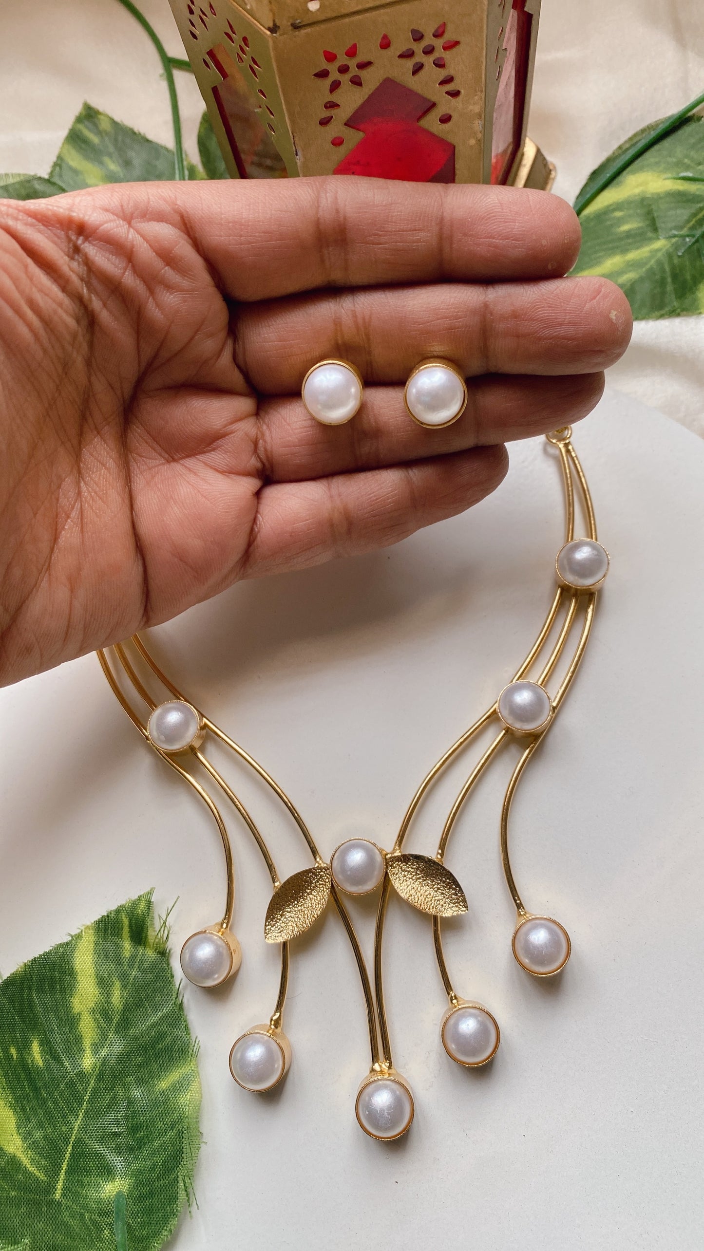 Kiaana Pearl Necklace