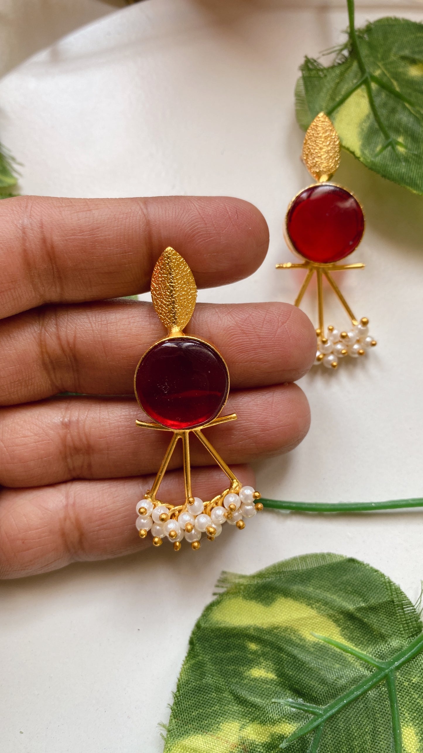 Esha pearly Earrings - Red