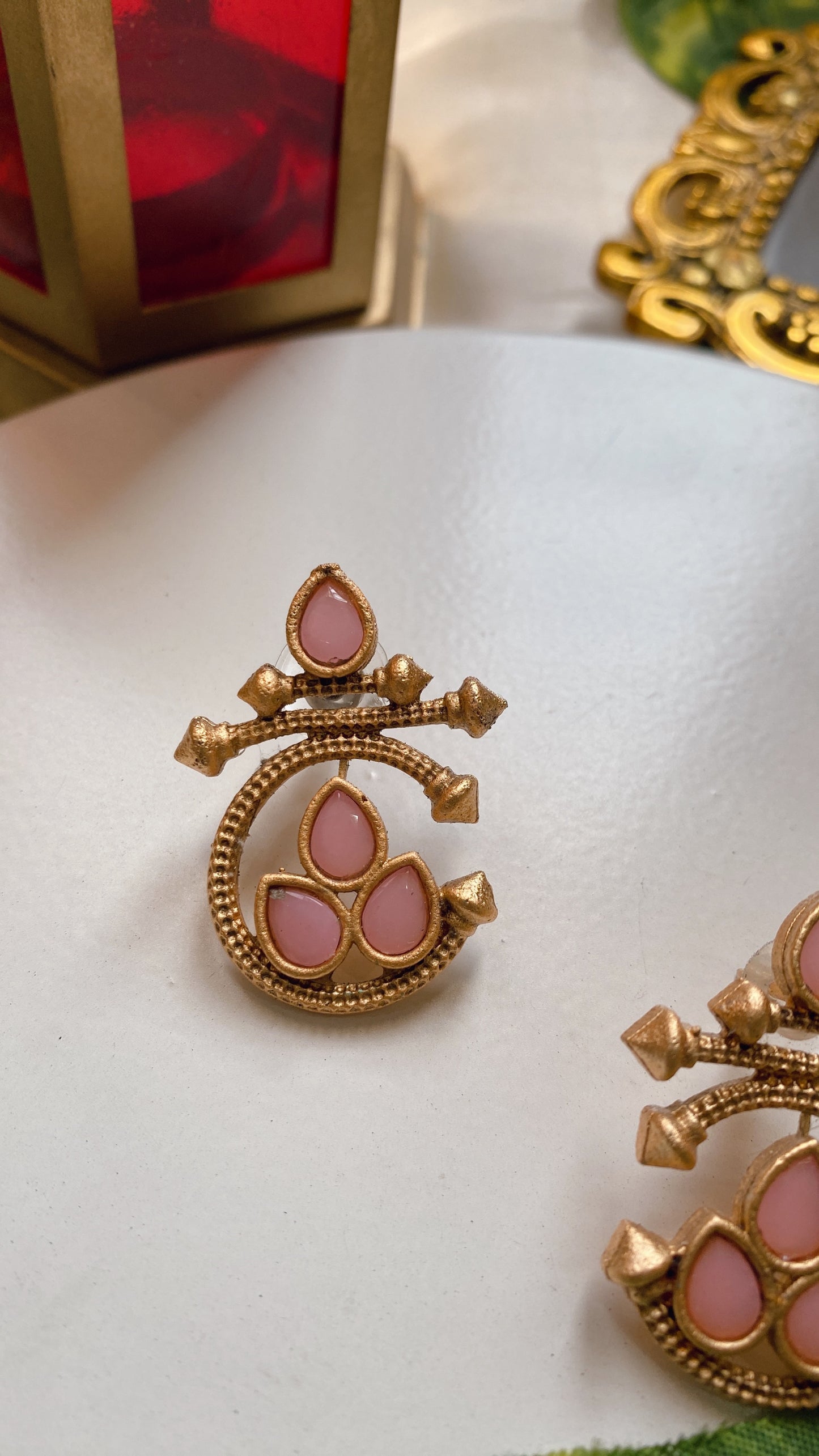 Leela Earrings - Pink