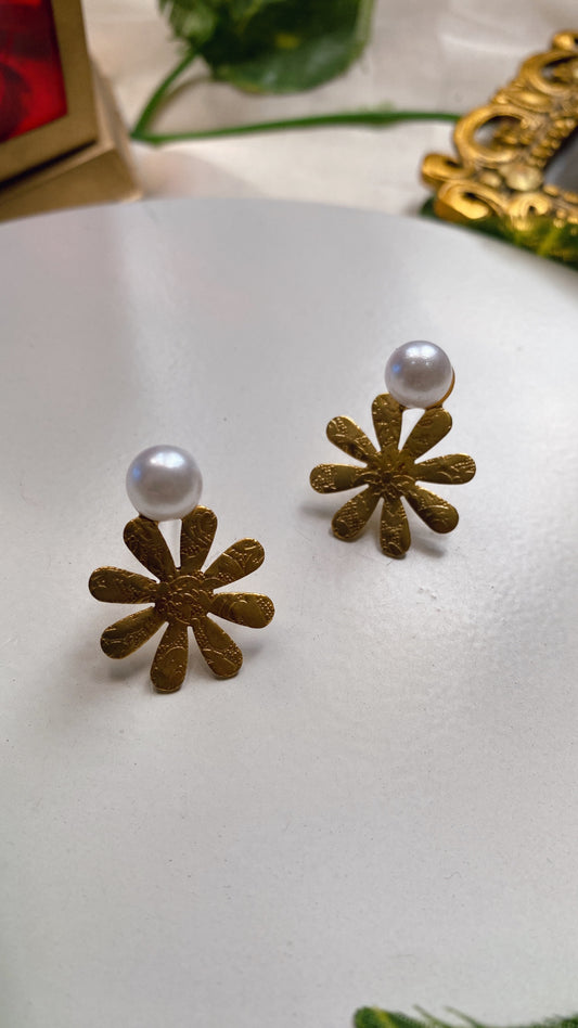 Daisy Dew Earrings