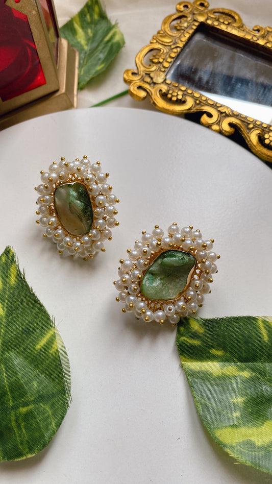 Ameha Mother of pearl Stud - Green