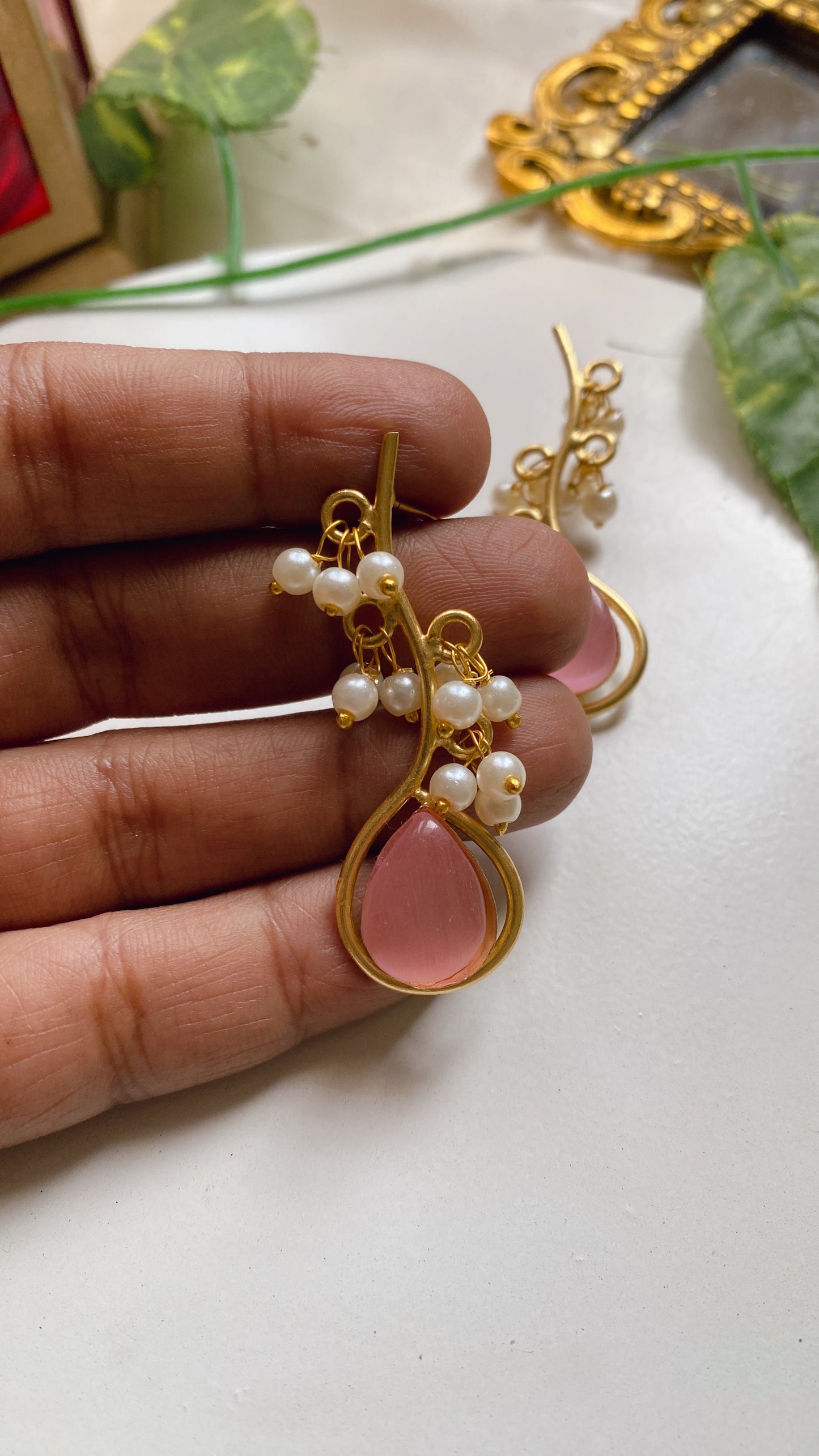 Aaina Pearly Earrings- Pink