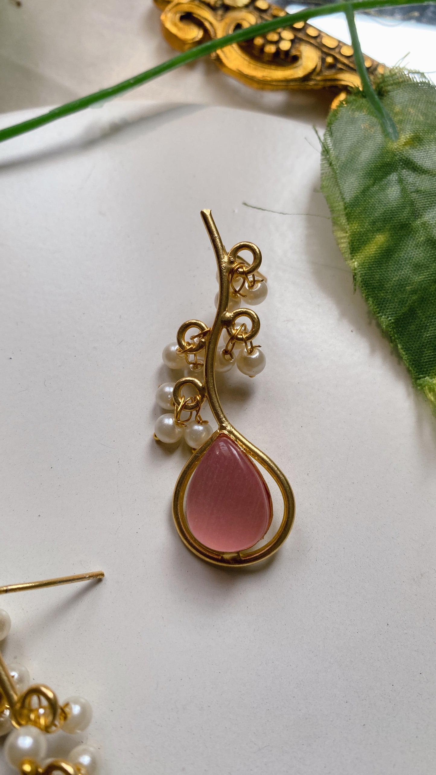 Aaina Pearly Earrings- Pink