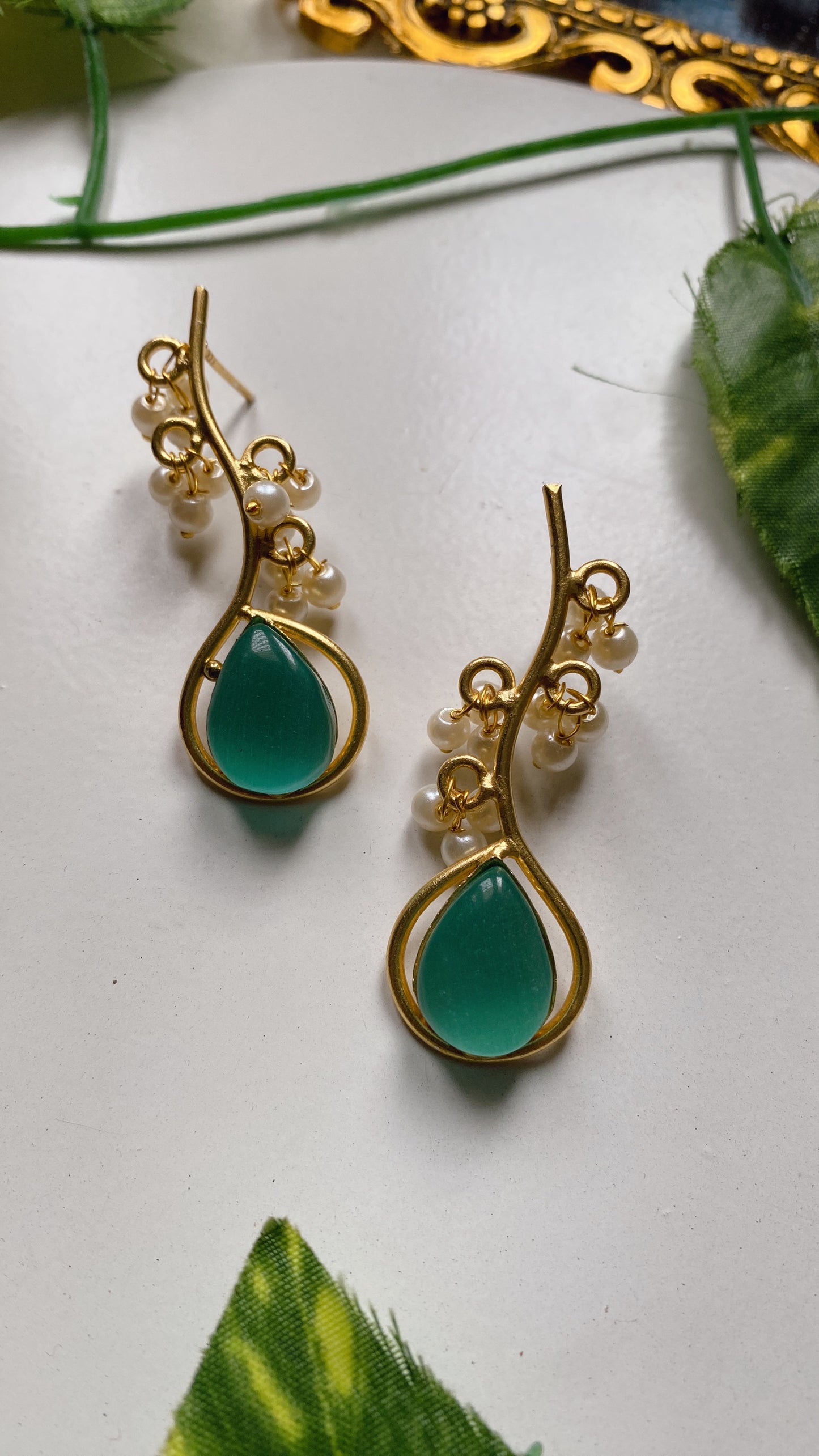 Aaina Pearly Earrings- Mint Green