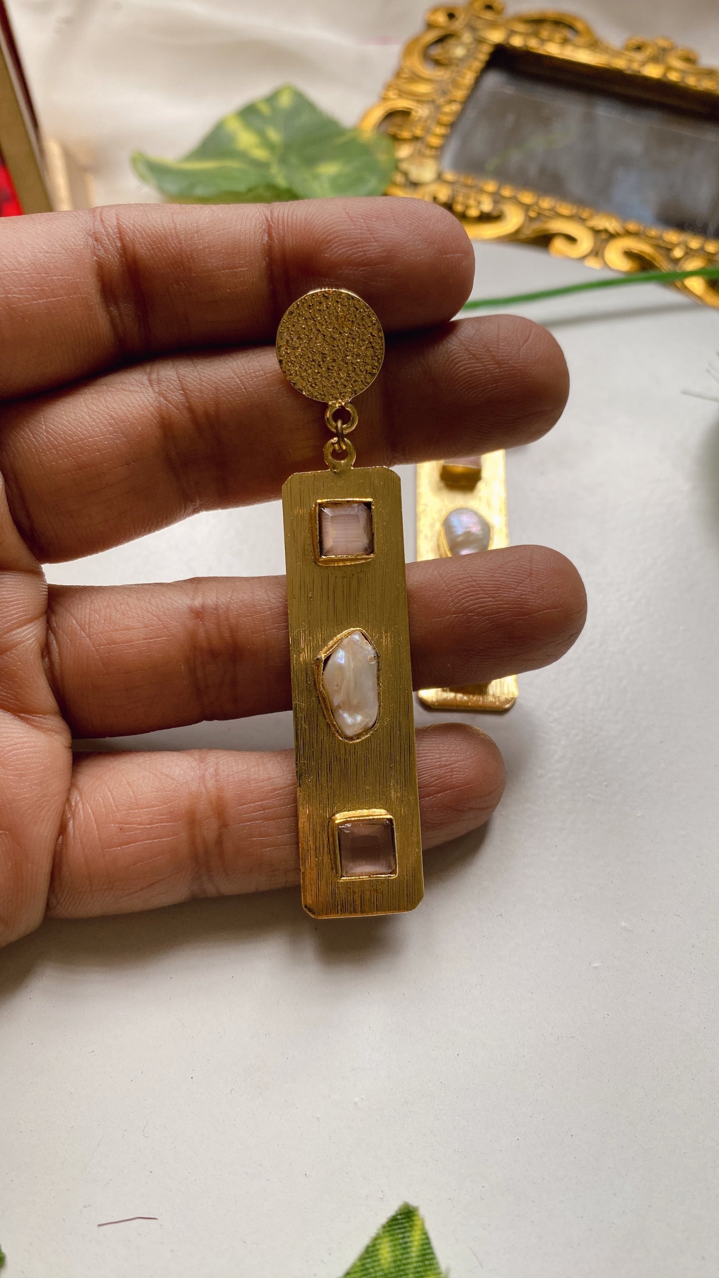 Runway Gold Earrings - Dusty Pink